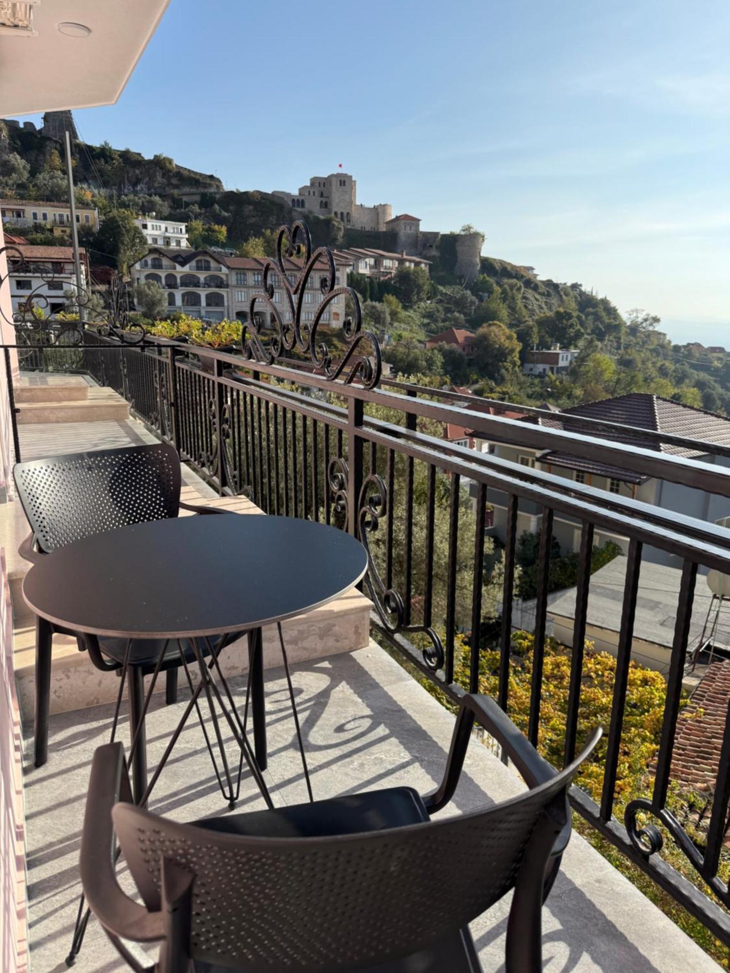 --Hotel Deal-- Rooms With Castle View Krujë Eksteriør billede