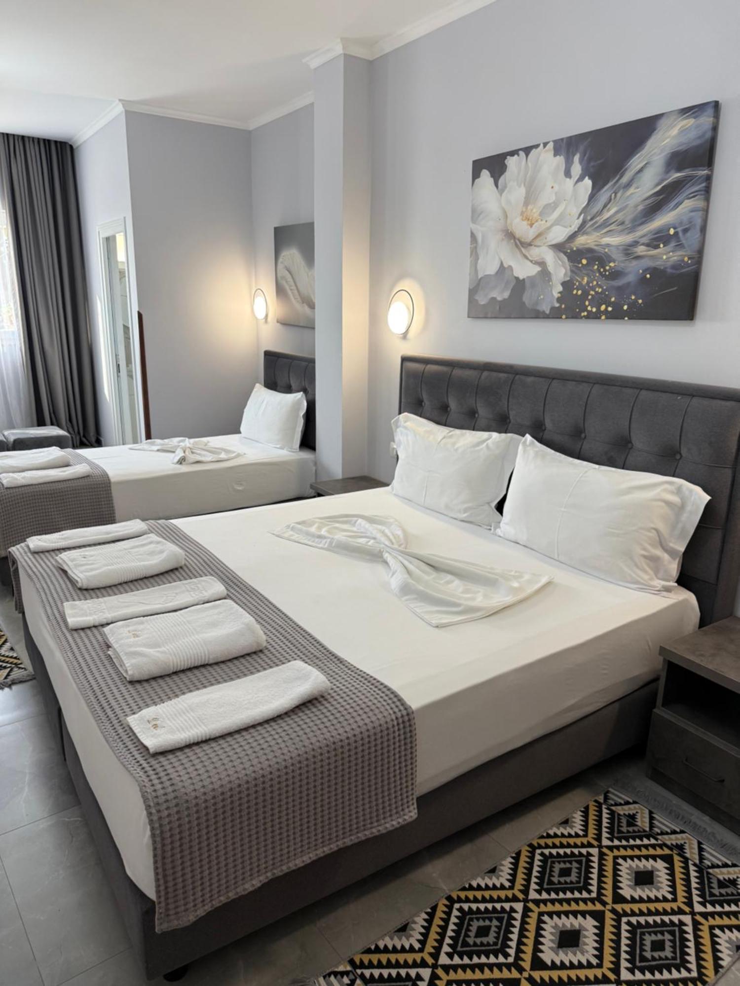 --Hotel Deal-- Rooms With Castle View Krujë Eksteriør billede