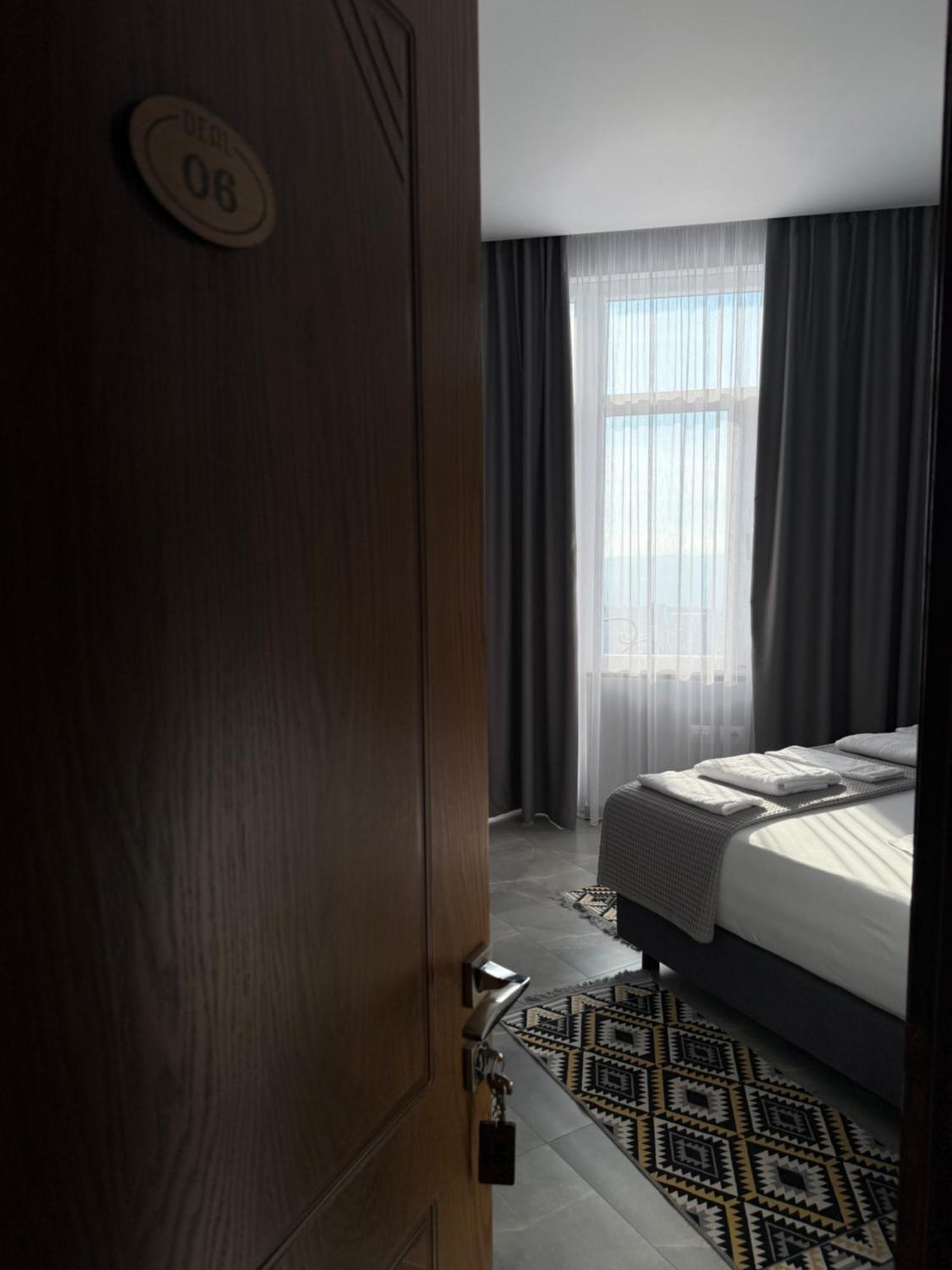 --Hotel Deal-- Rooms With Castle View Krujë Eksteriør billede