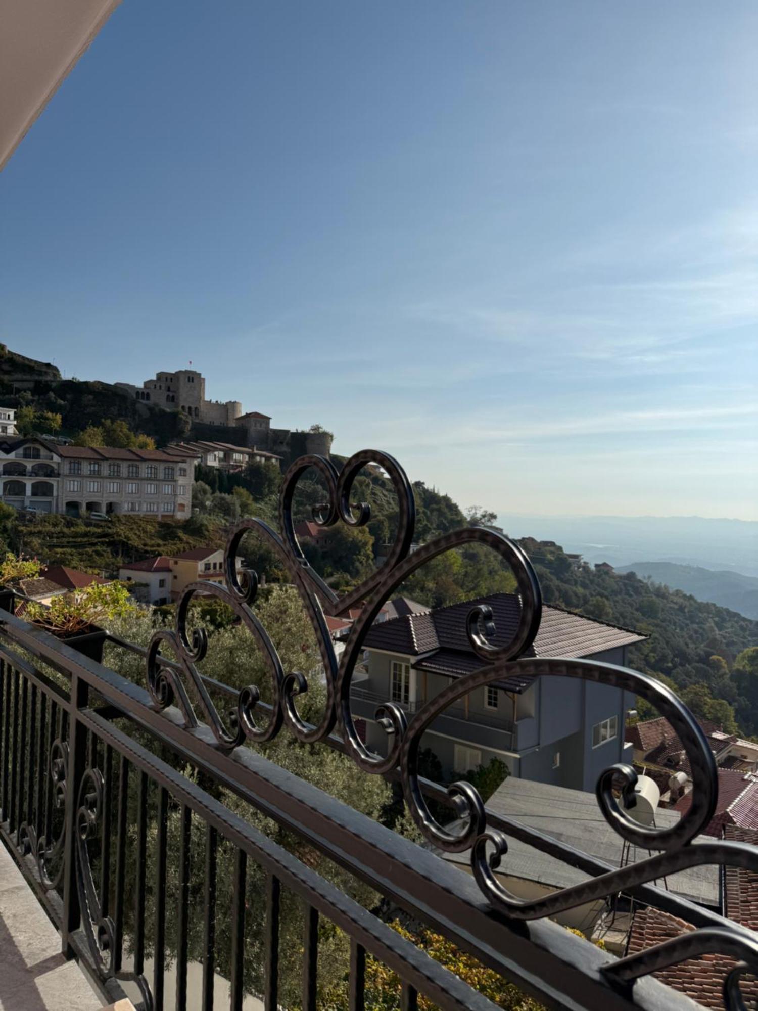 --Hotel Deal-- Rooms With Castle View Krujë Eksteriør billede